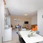 Apartment And Antee *
