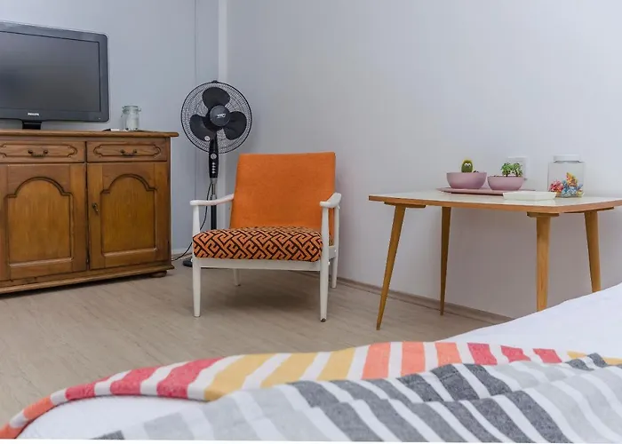 And Antee Lejlighed *