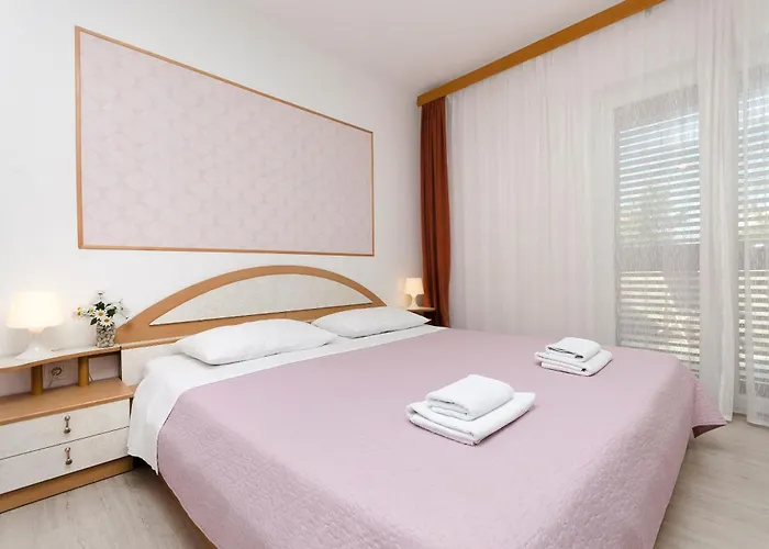 Apartment And Antee Vodice